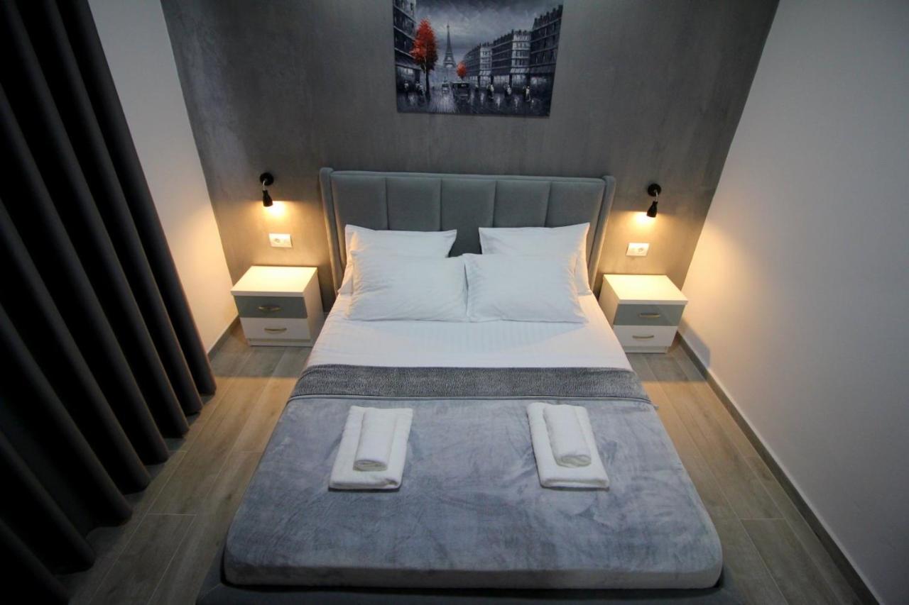 J&M Luxury Apartments Saranda Exterior photo