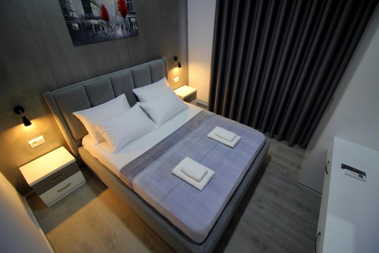 J&M Luxury Apartments Saranda Exterior photo